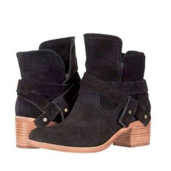 UGG Shoes - UGG Elora Booties